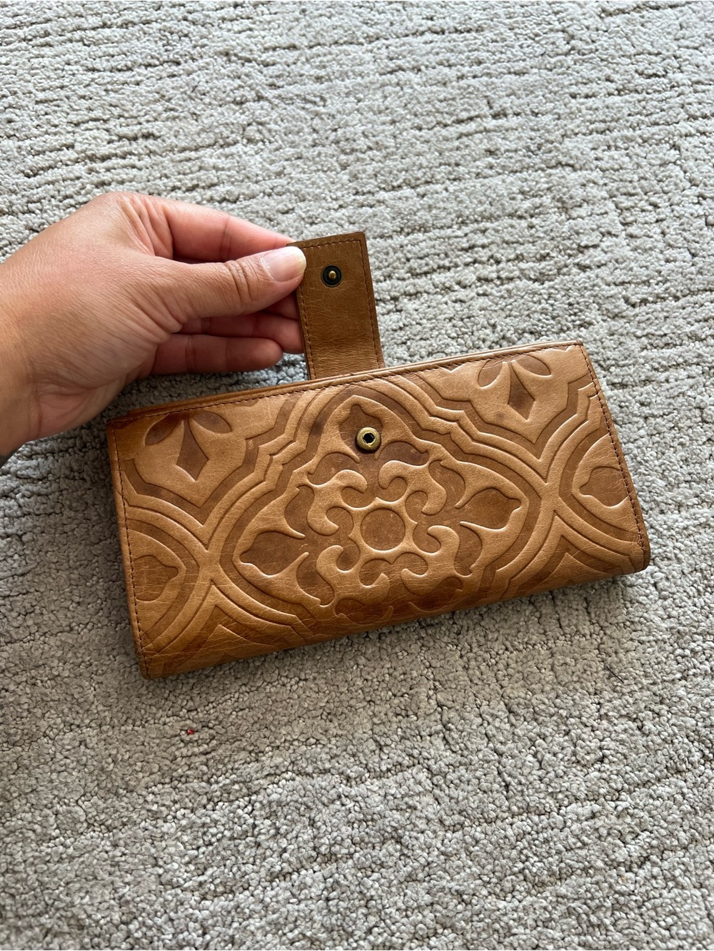 HOBO Embossed Tan Leather Wallet - Picture 9 of 16